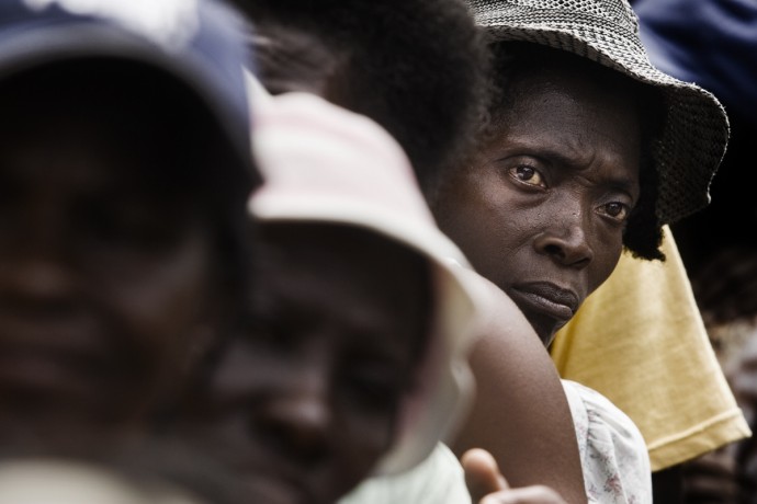People waiting in line for distribution of seeds and tools in Casudre, 20km north of Les Cayes - © Giulio Napolitano