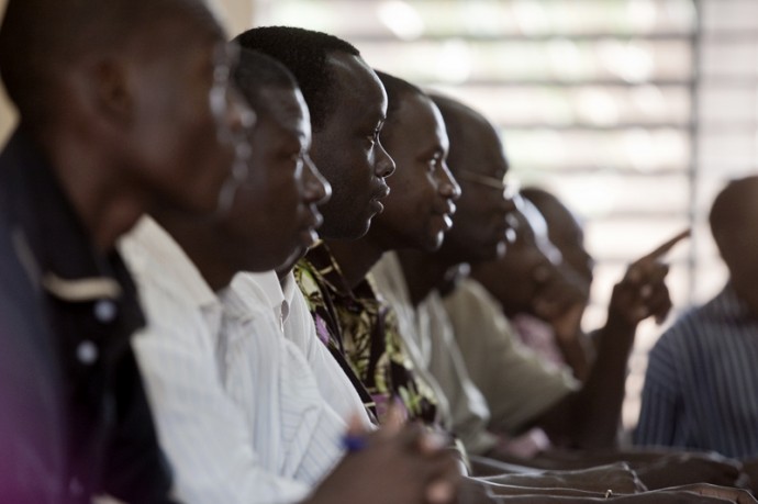People at a training program  involving seeds producers, seeds technicians and seeds distributors - © Giulio Napolitano